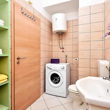 Apartment Roko *