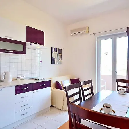 Roko Apartment